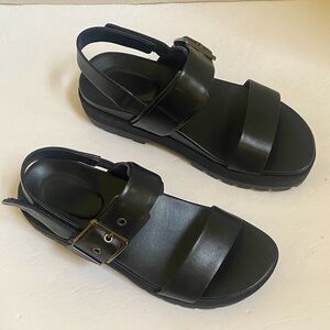 Vionic Torrance Black leather 7 sandals